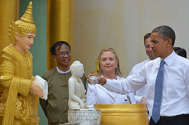 Obama visit Shwedagon Pagoda (13)