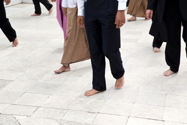Obama visit Shwedagon Pagoda (4)